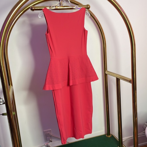 Chiara Boni la petite robe | Dominik Laser-cut Peplum Dress In Peach - Picture 2 of 8